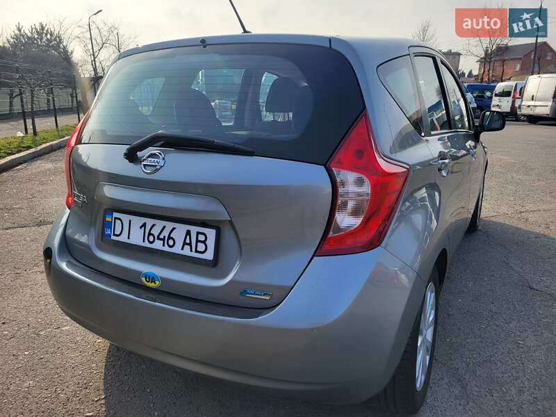 Седан Nissan Versa 2014 в Хмельницькому
