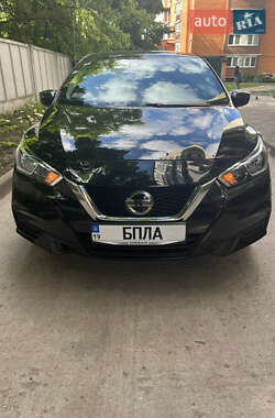 Седан Nissan Versa 2021 в Ромнах