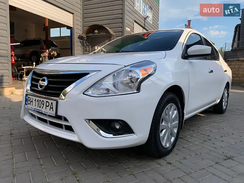 Nissan Versa