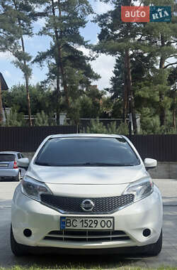 Седан Nissan Versa 2014 в Тернополе