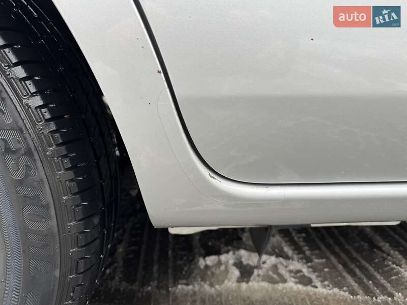 Седан Nissan Versa 2018 в Одесі