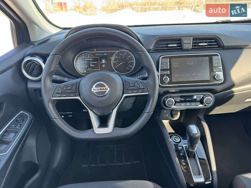 Седан Nissan Versa 2019 в Києві