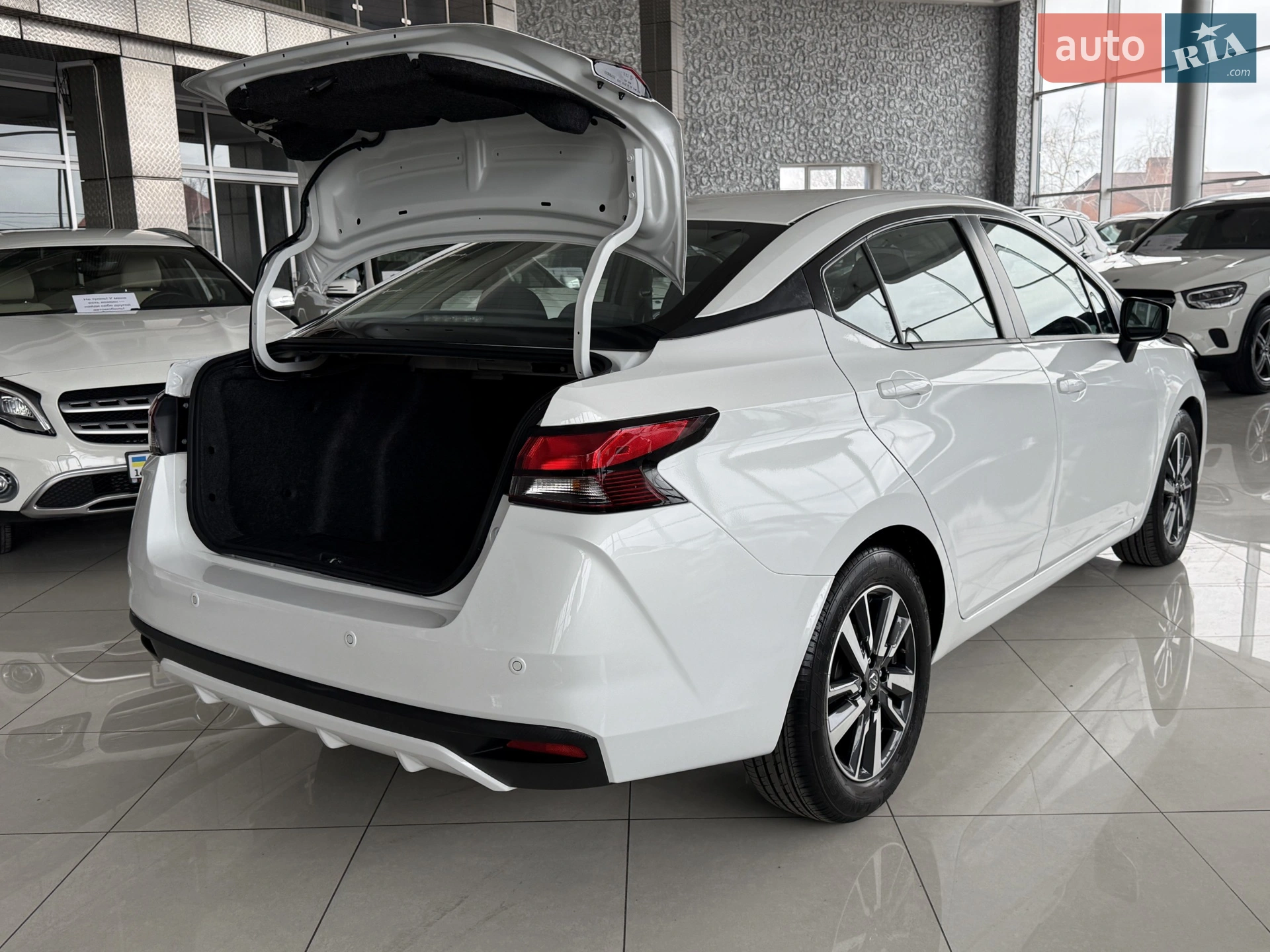 2022 Nissan Versa - мініатюра 14
