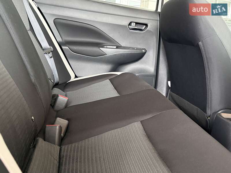 Седан Nissan Versa 2022 в Одессе