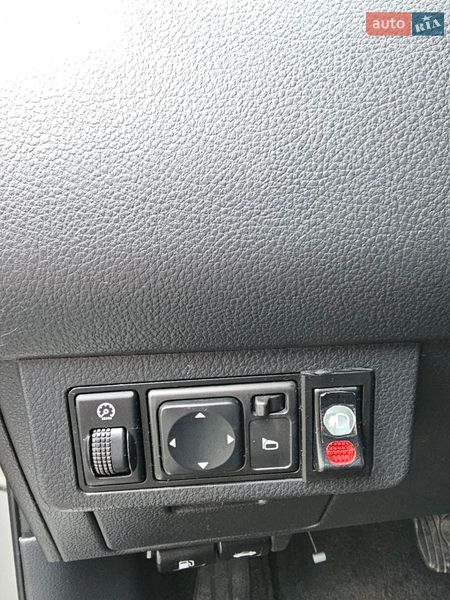 Седан Nissan Versa 2007 в Києві