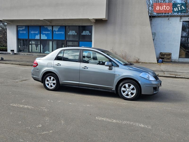 Седан Nissan Versa 2007 в Киеве фото 12 Седан Nissan Versa 2007 в Киеве