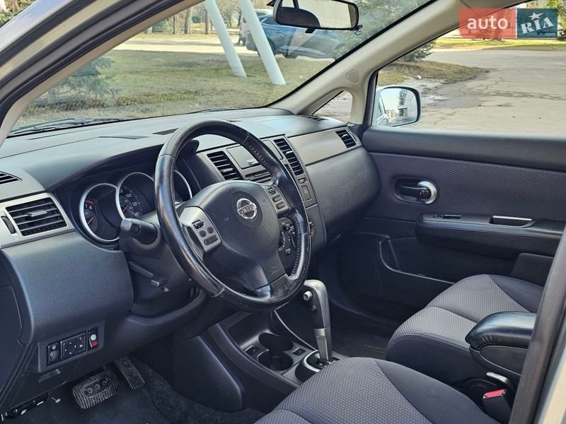Седан Nissan Versa 2007 в Киеве фото 30 Седан Nissan Versa 2007 в Киеве