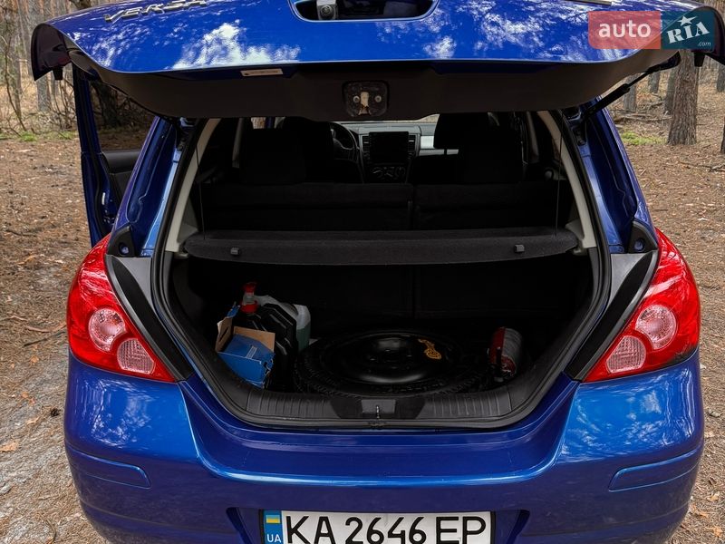 Седан Nissan Versa 2012 в Василькове