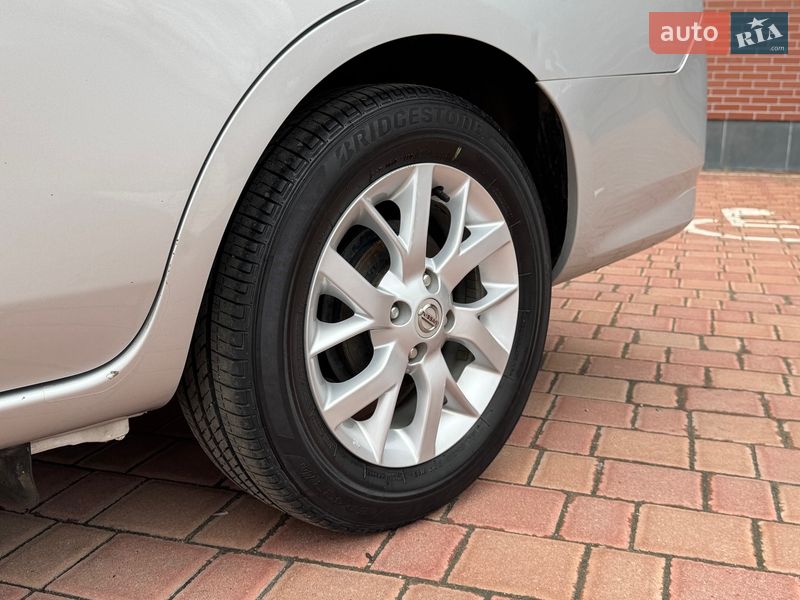 Седан Nissan Versa 2018 в Одесі фото 15 Седан Nissan Versa 2018 в Одесі