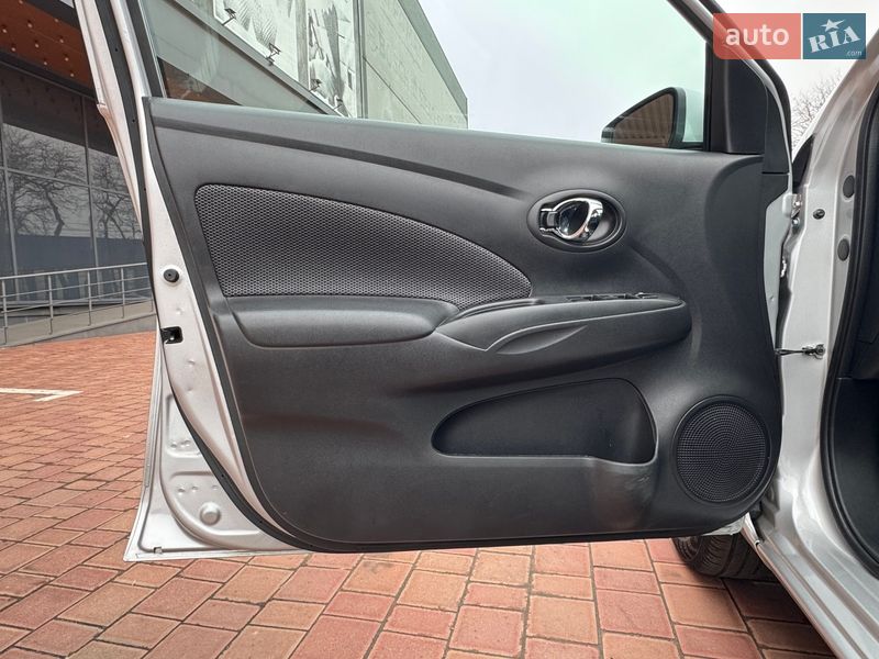 Седан Nissan Versa 2018 в Одесі фото 24 Седан Nissan Versa 2018 в Одесі