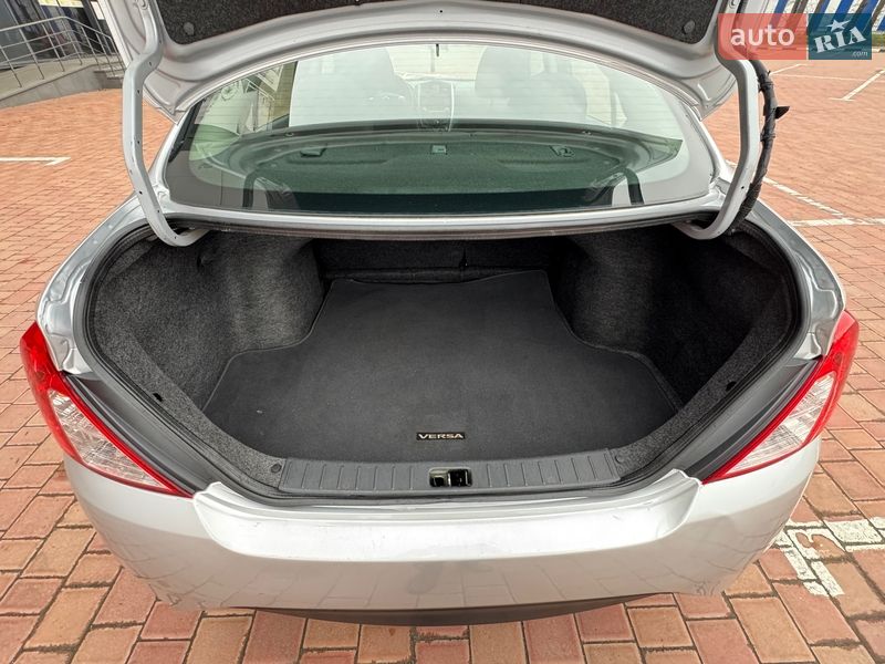 Седан Nissan Versa 2018 в Одесі фото 32 Седан Nissan Versa 2018 в Одесі