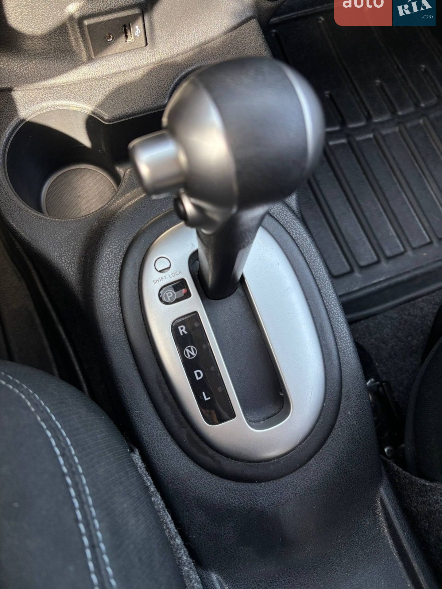 2017 Nissan Versa - мініатюра 14