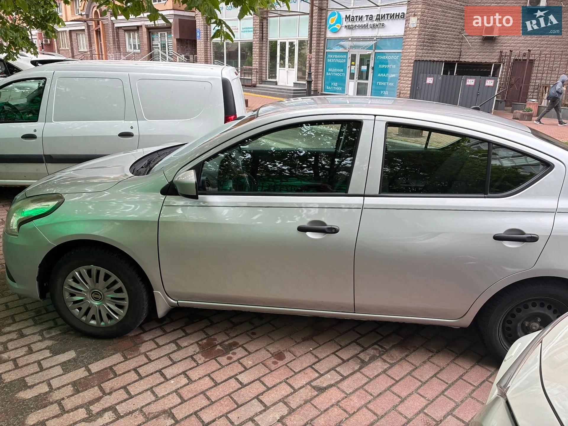 2017 Nissan Versa - мініатюра 3
