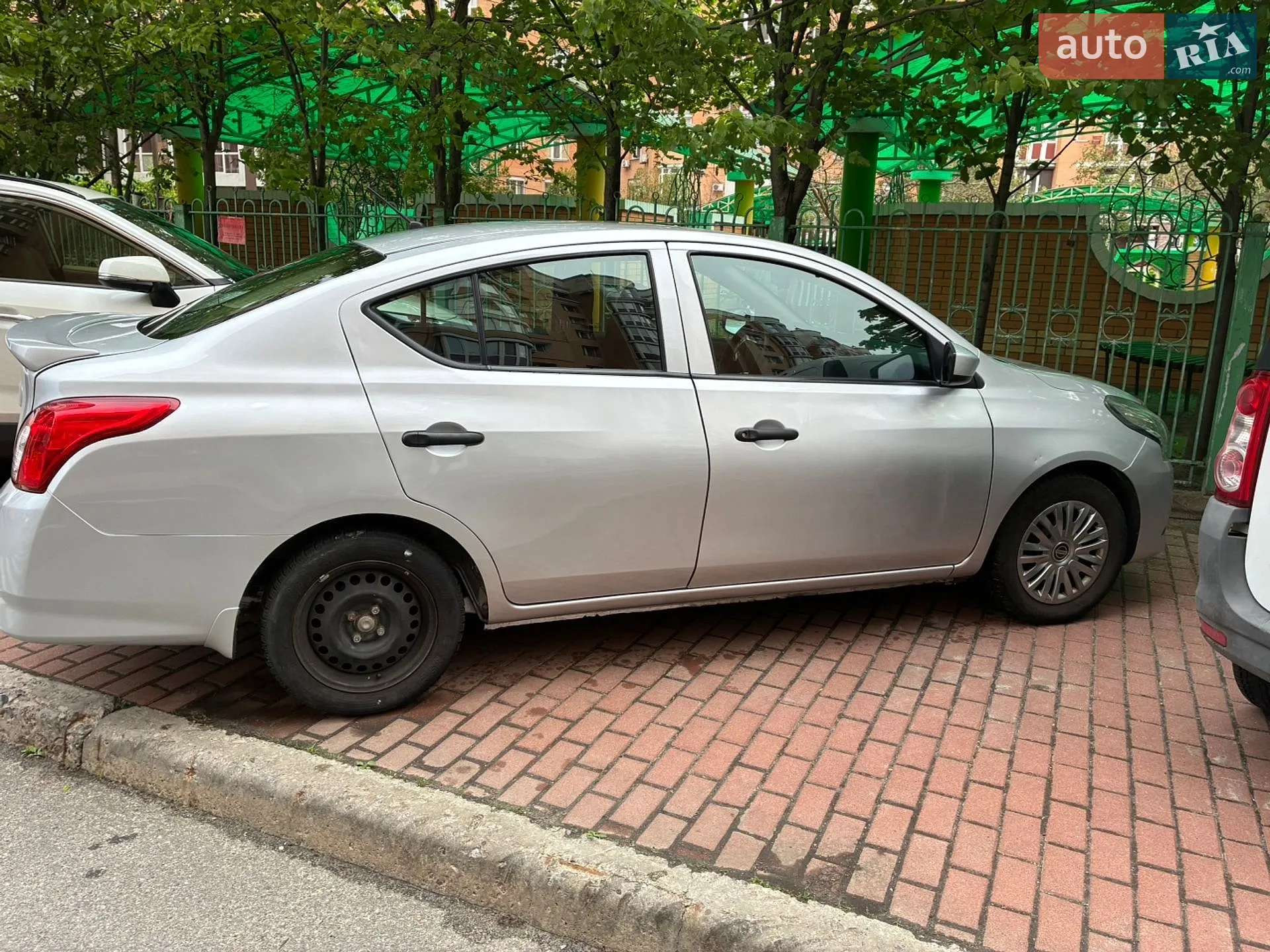 2017 Nissan Versa - мініатюра 7