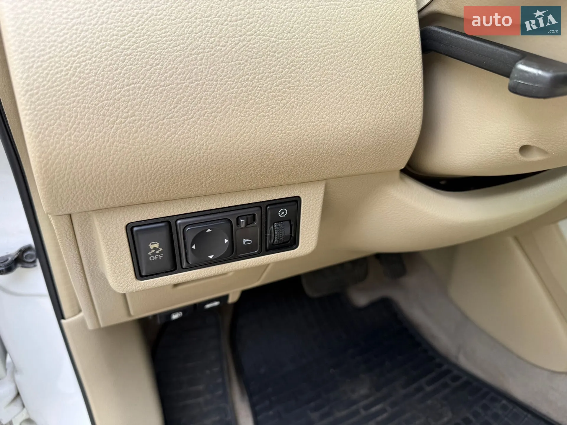 2010 Nissan Versa - мініатюра 36