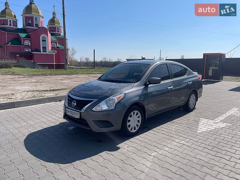 Седан Nissan Versa 2016 в Каменском фото Седан Nissan Versa 2016 в Каменском