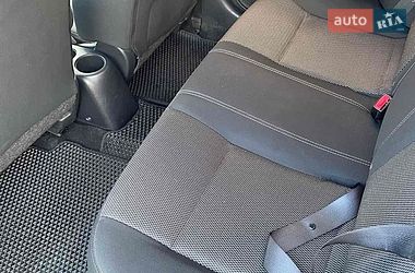 Седан Nissan Versa 2016 в Каменском фото 14 Седан Nissan Versa 2016 в Каменском
