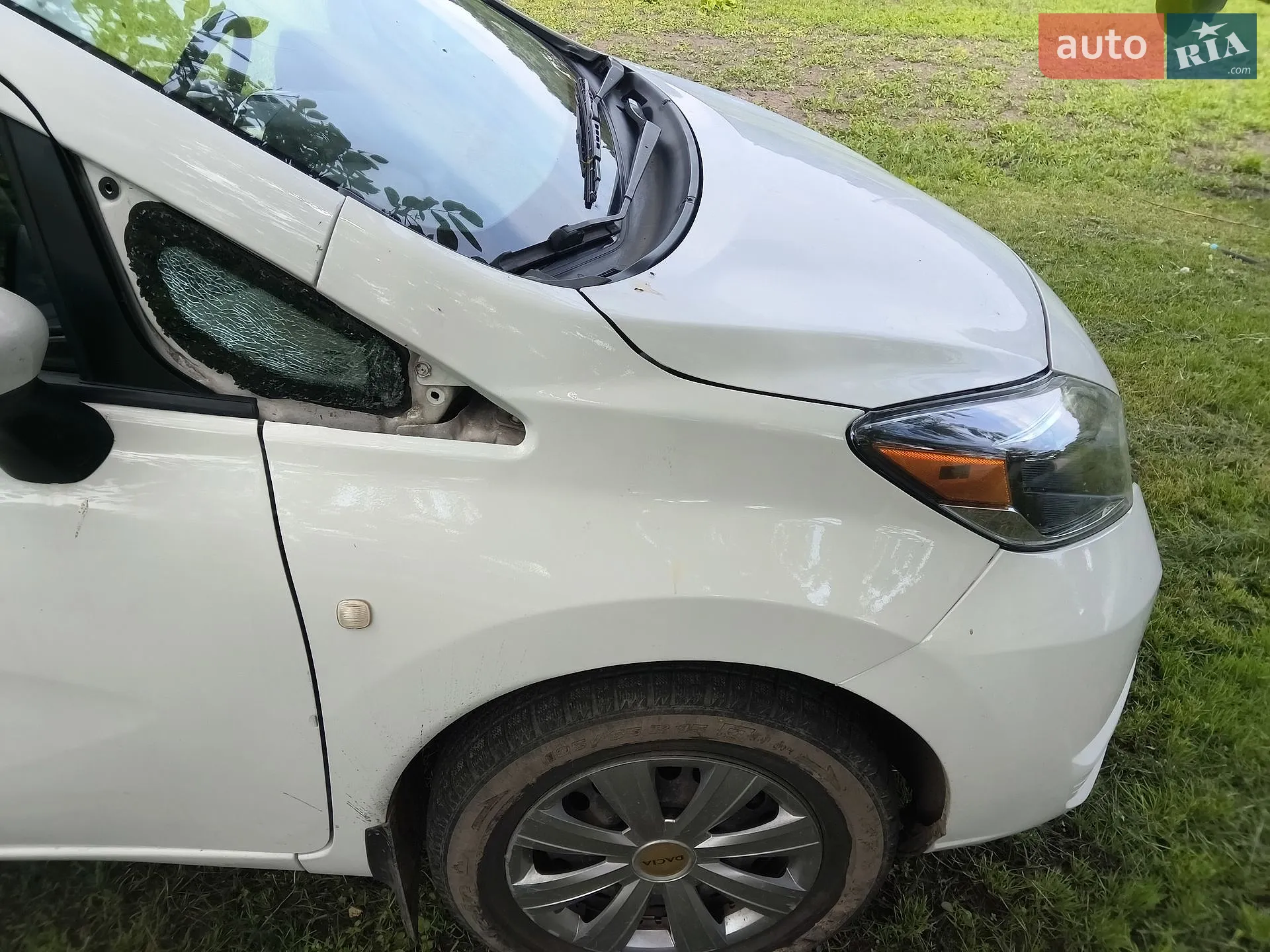2017 Nissan Versa - мініатюра 2