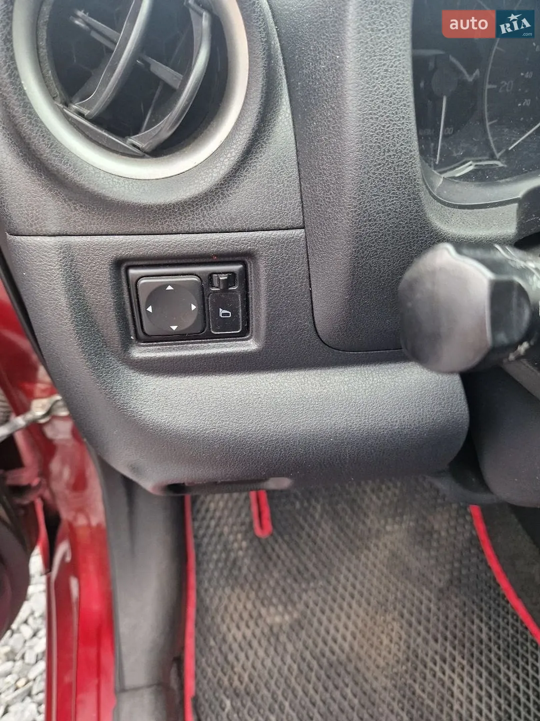 2016 Nissan Versa - мініатюра 20