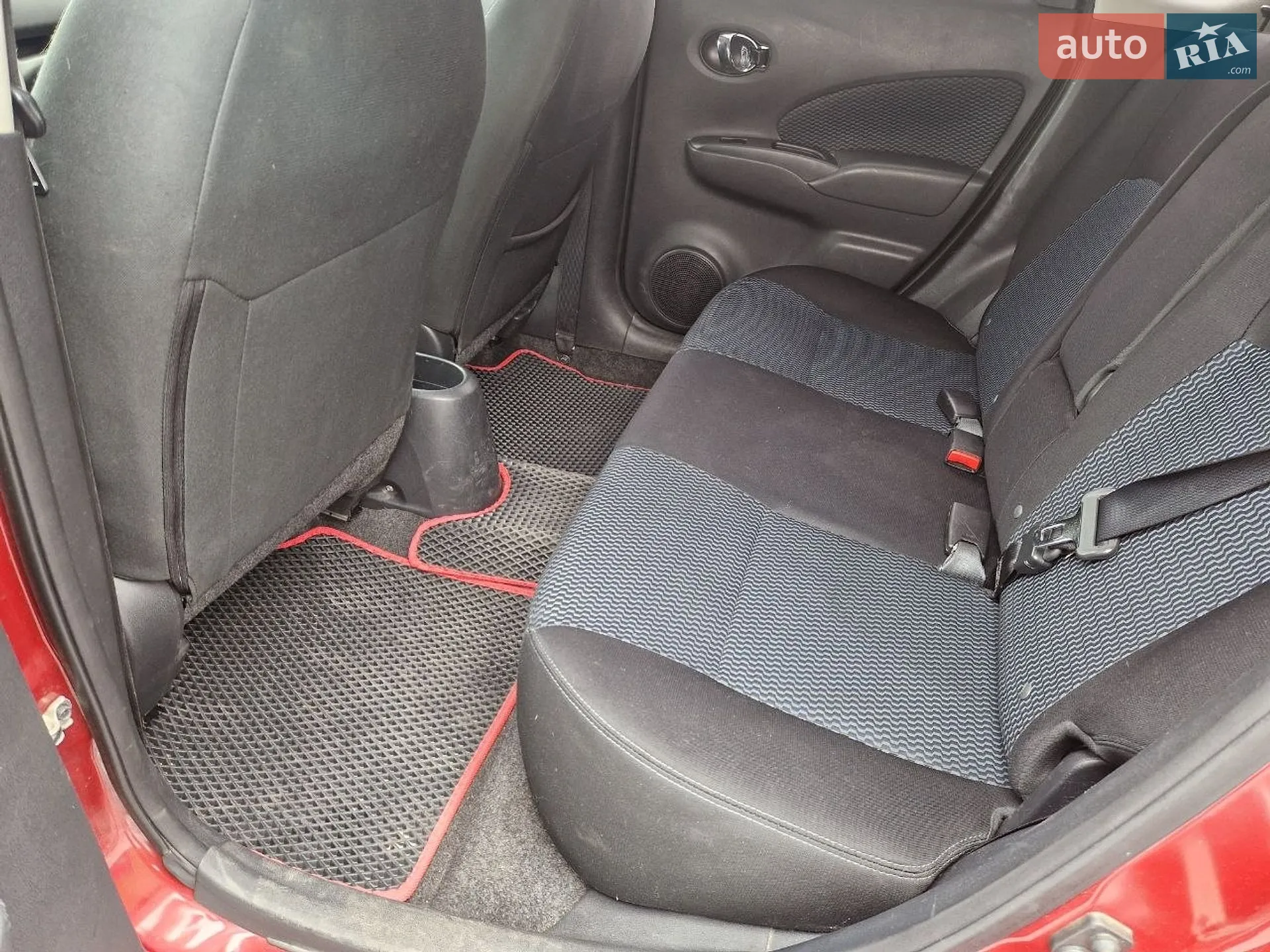 2016 Nissan Versa - мініатюра 28