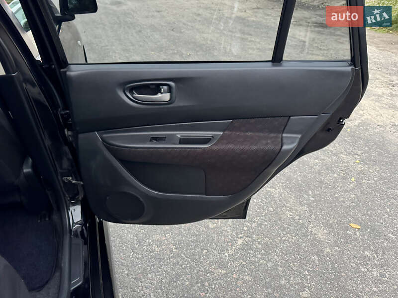 Універсал Nissan Wingroad 2013 в Києві фото 20 Універсал Nissan Wingroad 2013 в Києві