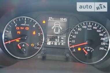 Внедорожник / Кроссовер Nissan X-Trail 2014 в 
