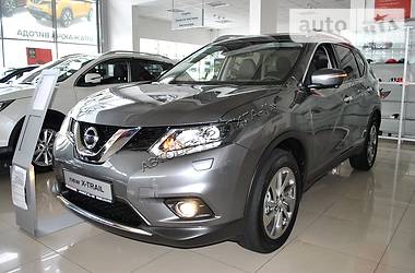 Внедорожник / Кроссовер Nissan X-Trail 2016 в Хмельницком