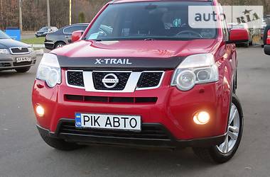 Внедорожник / Кроссовер Nissan X-Trail 2010 в Киеве