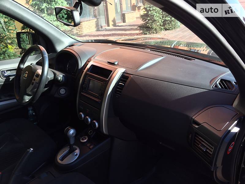 Позашляховик / Кросовер Nissan X-Trail 2011 в Вишневому фото 33 Позашляховик / Кросовер Nissan X-Trail 2011 в Вишневому