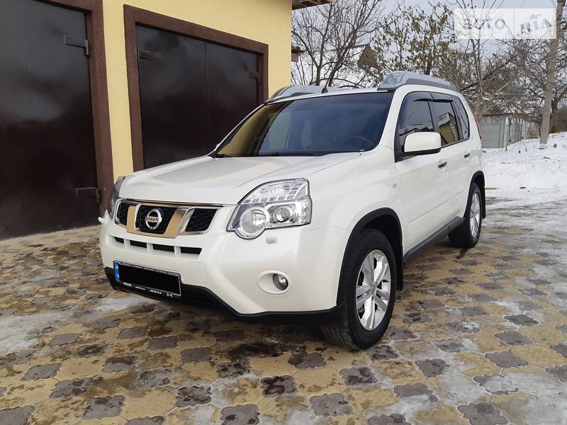 Внедорожник / Кроссовер Nissan X-Trail 2014 в Краматорске