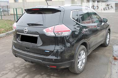 Позашляховик / Кросовер Nissan X-Trail 2014 в 