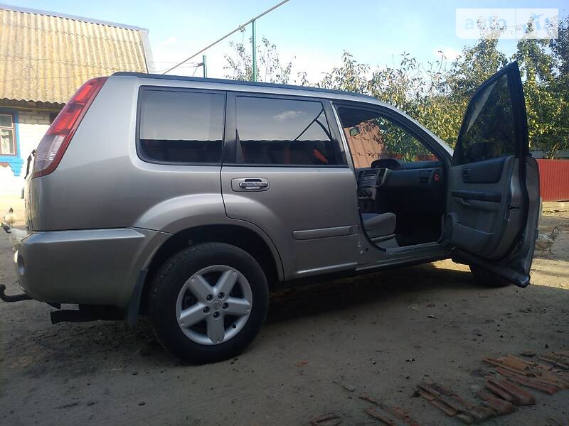 Позашляховик / Кросовер Nissan X-Trail 2006 в Житомирі