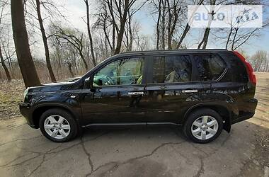 Позашляховик / Кросовер Nissan X-Trail 2008 в 