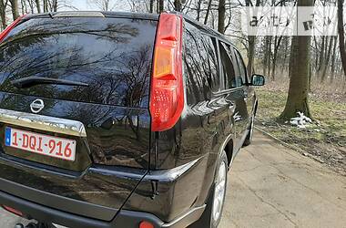 Позашляховик / Кросовер Nissan X-Trail 2008 в 