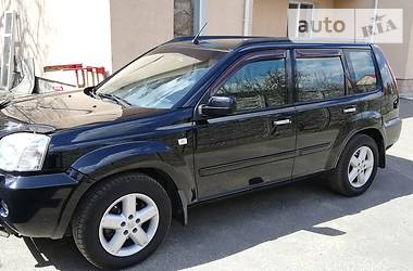 Позашляховик / Кросовер Nissan X-Trail 2003 в 