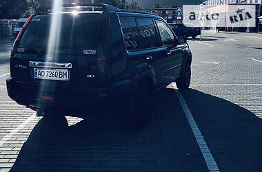 Позашляховик / Кросовер Nissan X-Trail 2003 в 