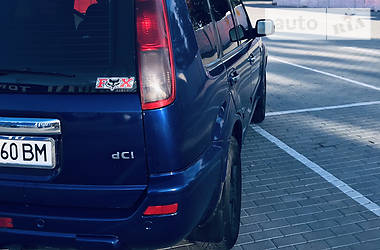 Позашляховик / Кросовер Nissan X-Trail 2003 в 