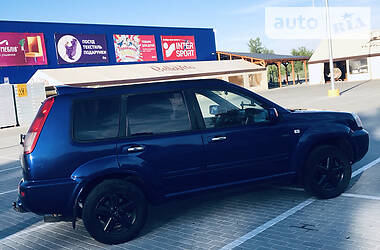 Позашляховик / Кросовер Nissan X-Trail 2003 в 