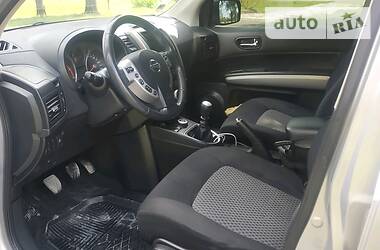 Позашляховик / Кросовер Nissan X-Trail 2010 в 