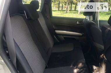 Позашляховик / Кросовер Nissan X-Trail 2010 в 