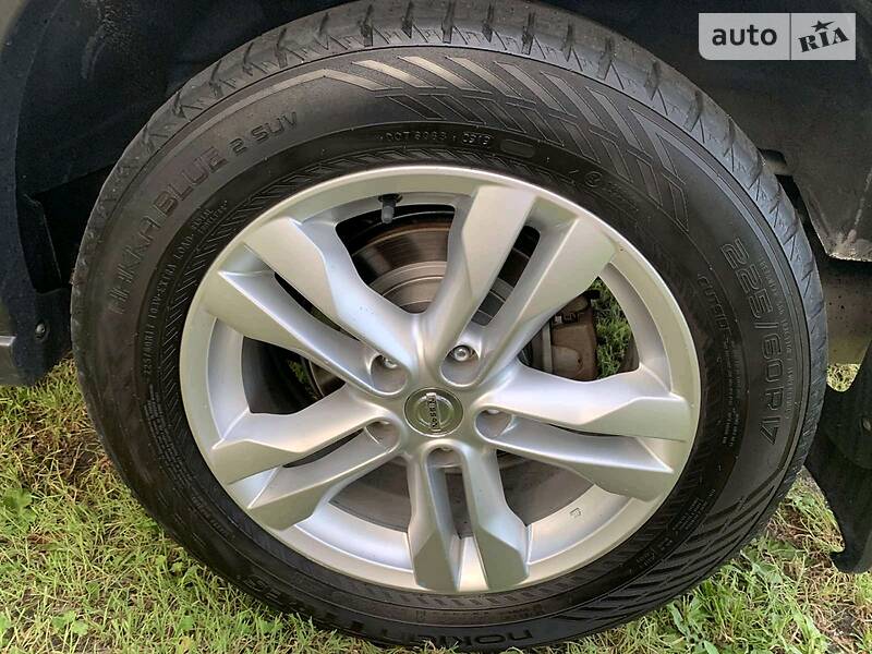 Позашляховик / Кросовер Nissan X-Trail 2013 в Світловодську