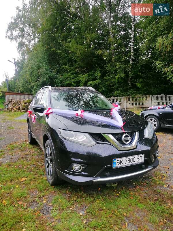 Позашляховик / Кросовер Nissan X-Trail 2014 в Рівному