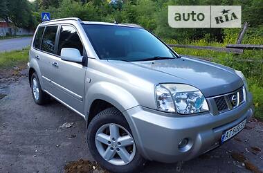 Внедорожник / Кроссовер Nissan X-Trail 2004 в Косове