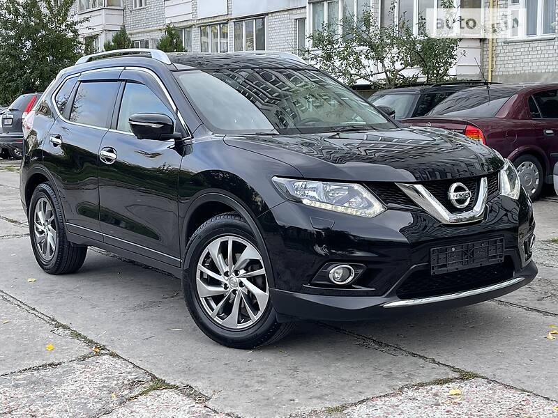 Внедорожник / Кроссовер Nissan X-Trail 2017 в Киеве