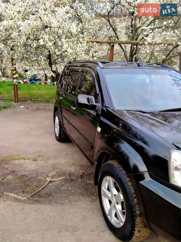 Внедорожник / Кроссовер Nissan X-Trail 2003 в Николаеве