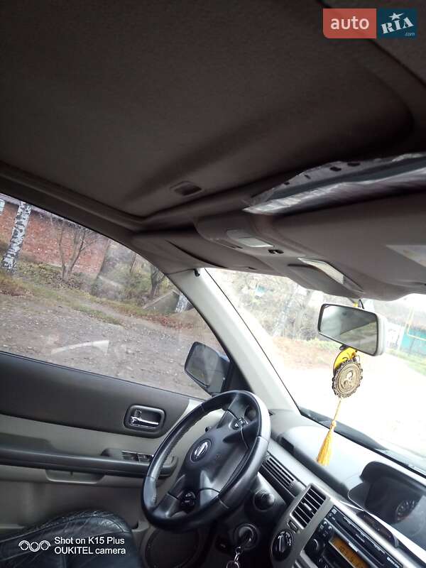 Позашляховик / Кросовер Nissan X-Trail 2005 в Чернівцях