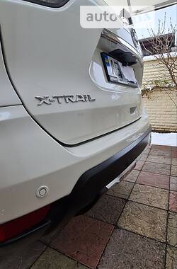 Внедорожник / Кроссовер Nissan X-Trail 2019 в Днепре