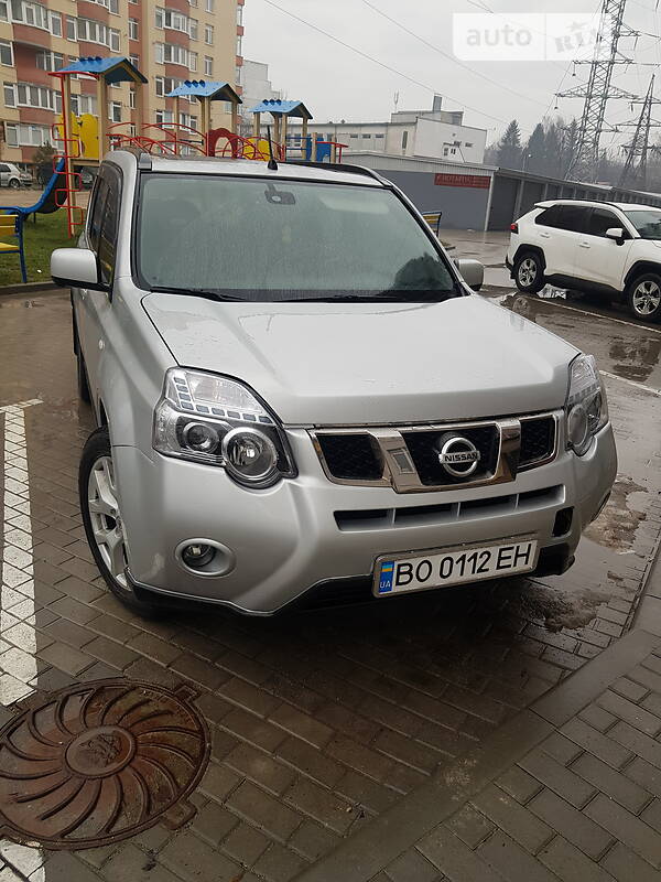 Внедорожник / Кроссовер Nissan X-Trail 2013 в Тернополе