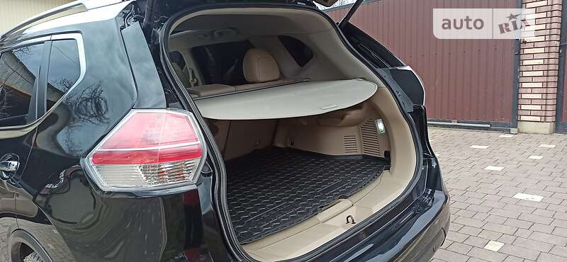 Позашляховик / Кросовер Nissan X-Trail 2015 в Коломиї