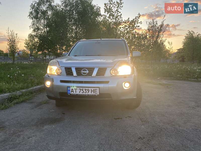 Позашляховик / Кросовер Nissan X-Trail 2008 в Івано-Франківську